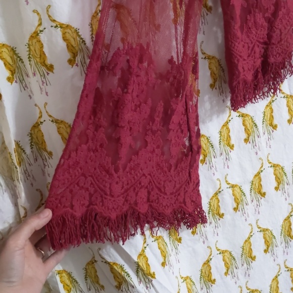 Top - Picture 2 of 4